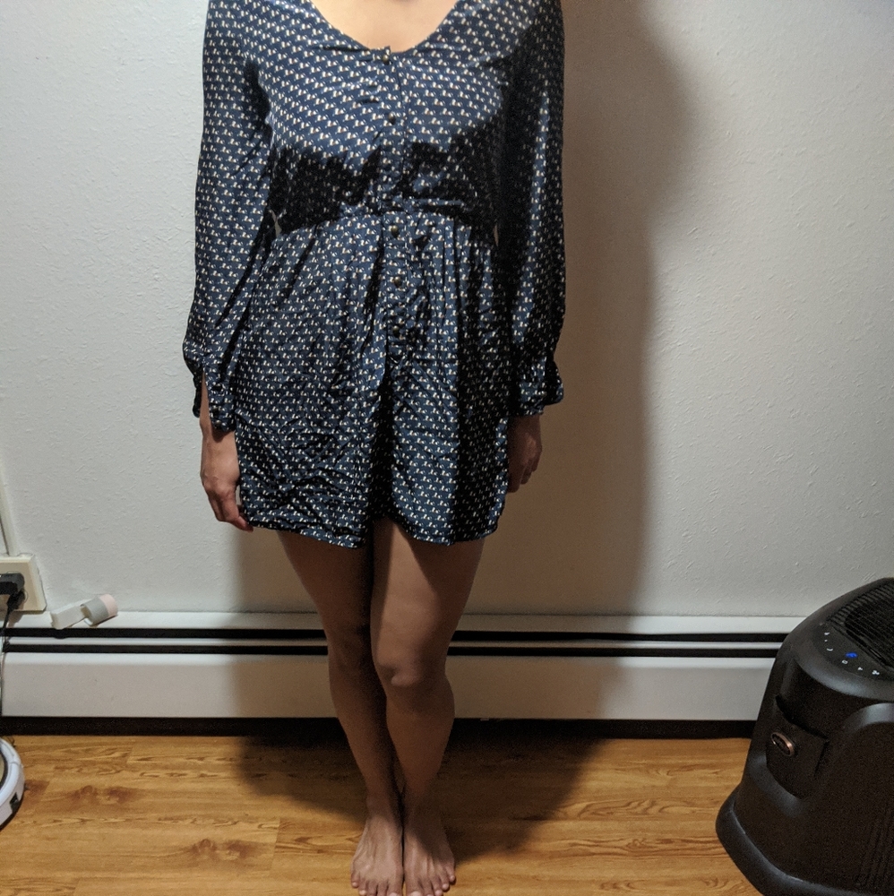 Dress - Picture 7 of 8